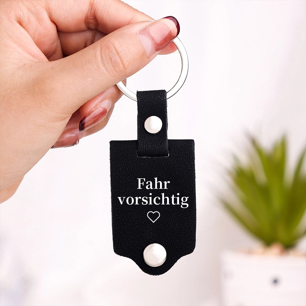 Personalisierter Leder Schlüsselanhänger mit Foto – Fahr vorsichtig Papa, wir brauchen dich – Geschenk für Vater