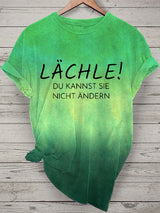 Damen T-Shirt „Lächle! Du kannst sie nicht ändern“ – Tie-Dye Design & Kurzarm für positive Statements