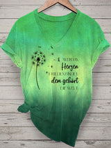 Damen T-Shirt „Wer im Herzen Frieden findet, dem gehört die Welt“ – V-Ausschnitt mit Löwenzahn & Spruch im Tie-Dye Design