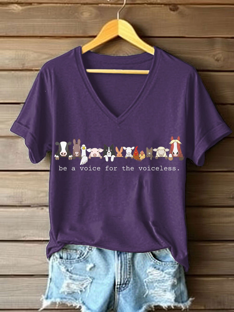 Damen T-Shirt mit Tierschutz-Statement – „Be a Voice for the Voiceless“ Print & V-Ausschnitt Lila / S