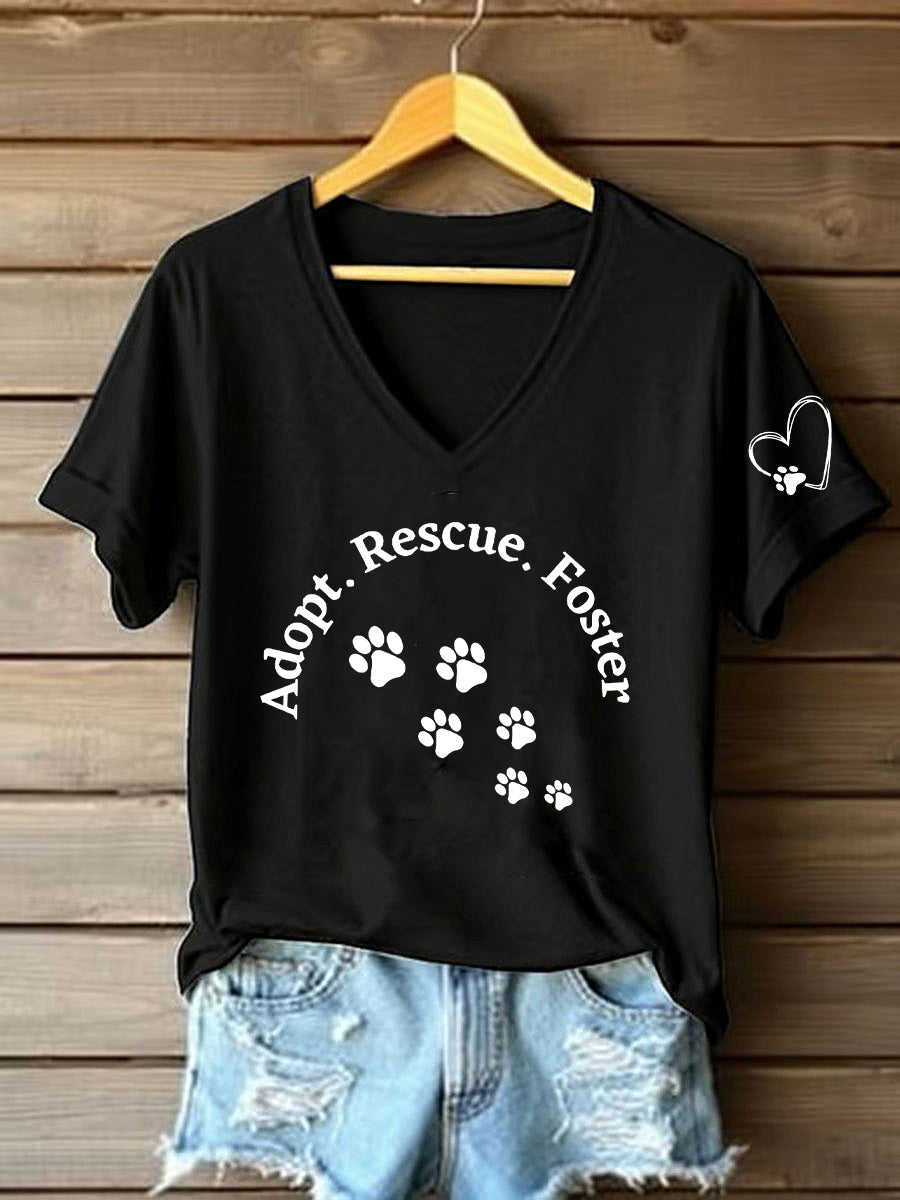 Damen T-Shirt mit Statement-Print „Adopt. Rescue. Foster.“ – Tierliebe & Pfotenmotiv im Casual-Stil