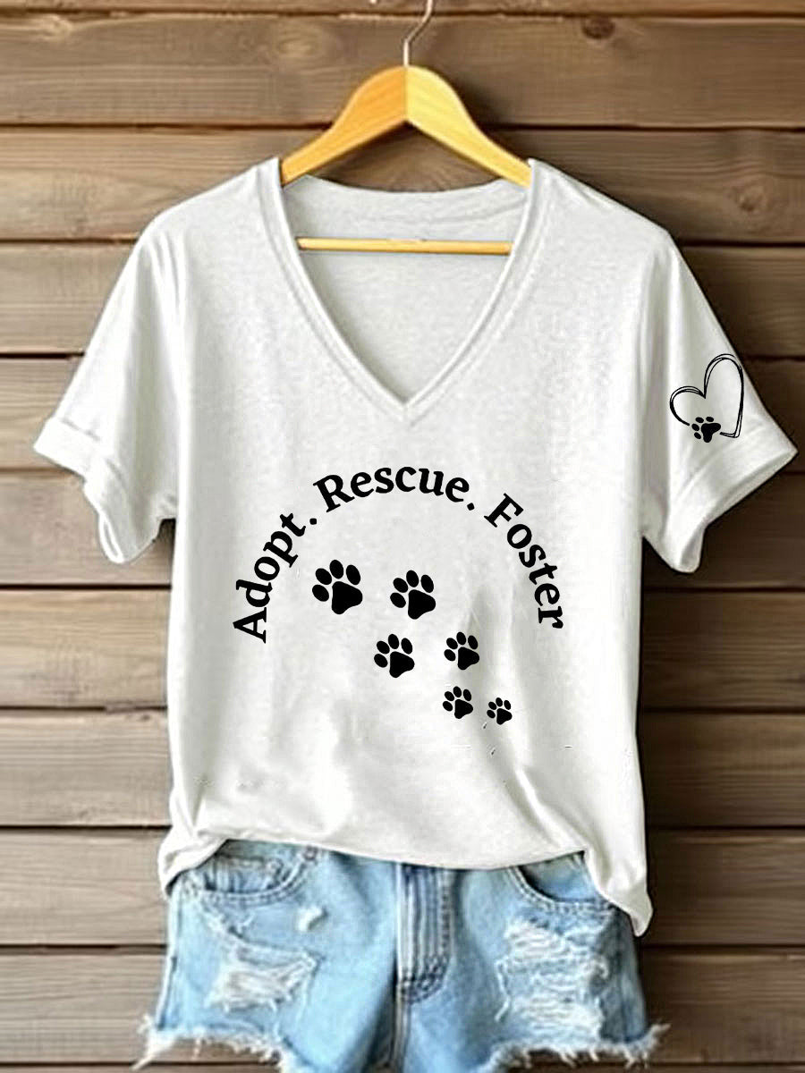 Damen T-Shirt mit Statement-Print „Adopt. Rescue. Foster.“ – Tierliebe & Pfotenmotiv im Casual-Stil