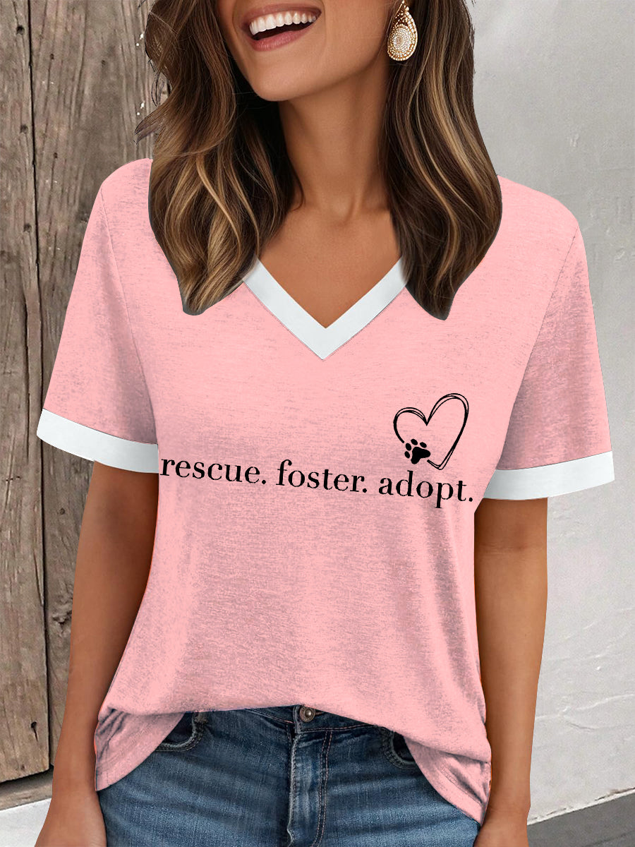 Damen-T-Shirt mit Tierschutz-Statement – „Rescue. Foster. Adopt.“ Print, V-Ausschnitt, kurzarm