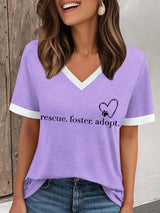 Damen-T-Shirt mit Tierschutz-Statement – „Rescue. Foster. Adopt.“ Print, V-Ausschnitt, kurzarm