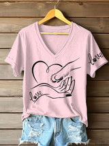 Damen V-Ausschnitt T-Shirt mit “Love”-Hand-Pfote-Print – Baumwollmischung für Tierliebhaber