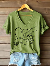 Damen V-Ausschnitt T-Shirt mit “Love”-Hand-Pfote-Print – Baumwollmischung für Tierliebhaber
