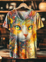 Damen V-Ausschnitt T-shirt mit bunter Katzenkunst – Traumhafte Fantasieblüten & Mystik-Design