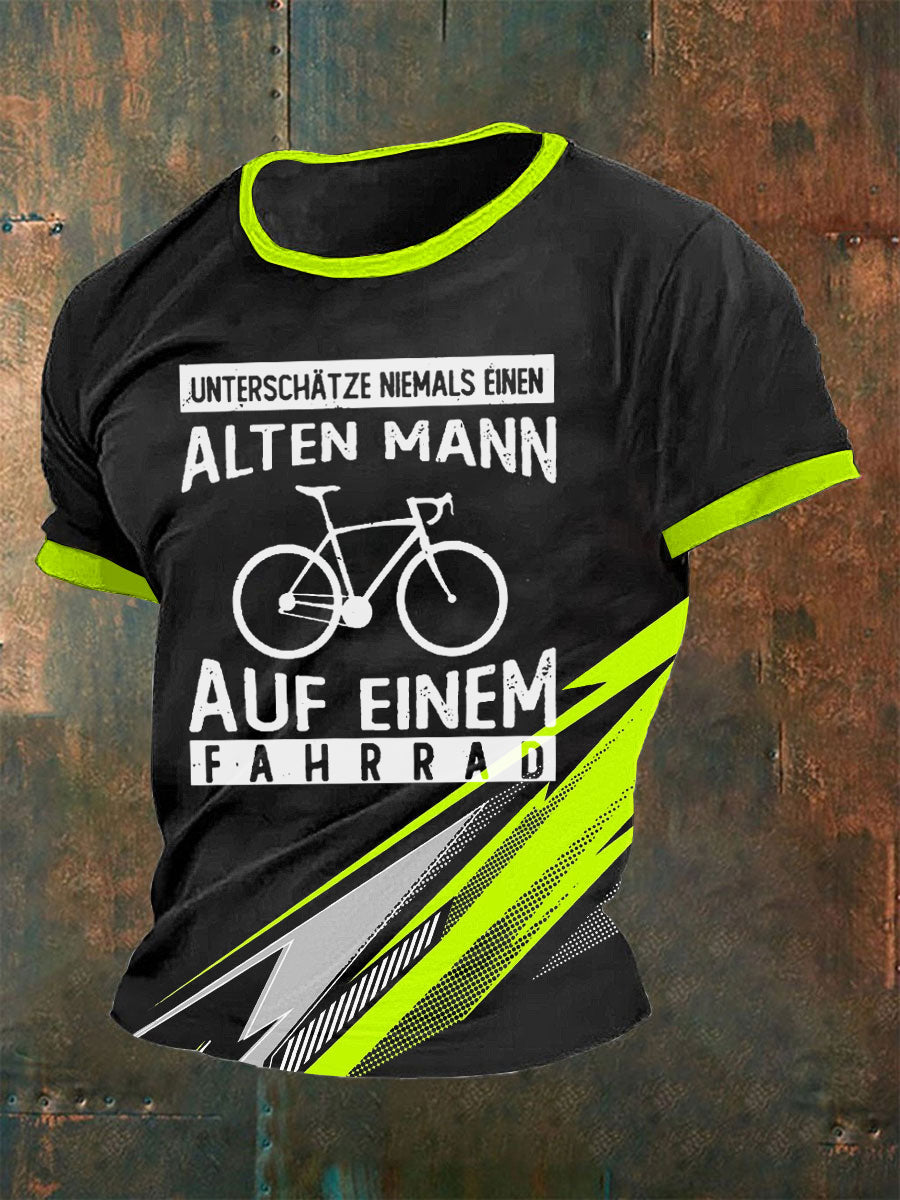 Herren-T-Shirt Alter Mann Auf Einem Fahrrad